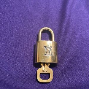 LV Brass Lock & Key #320